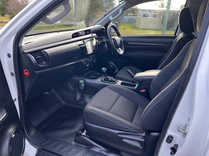 2019 Toyota Hilux SR