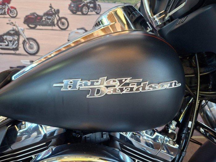2015 Harley-Davidson Street Glide Special 103 (FLHXS)