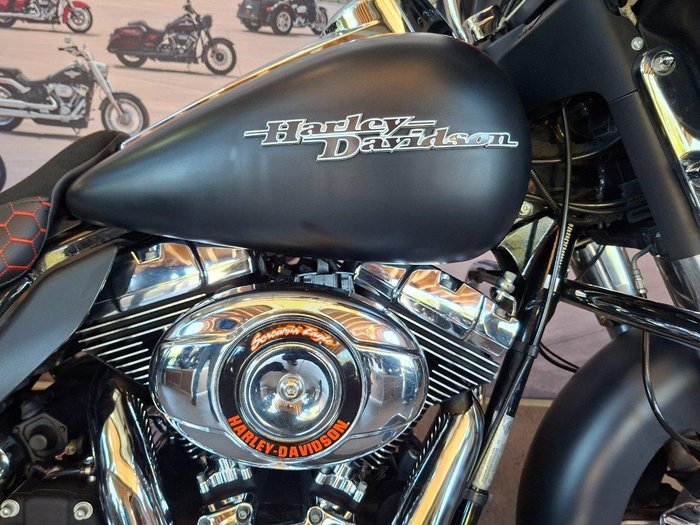 2015 Harley-Davidson Street Glide Special 103 (FLHXS)