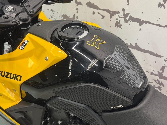2025 Suzuki GSX-8R GSX-R Yellow