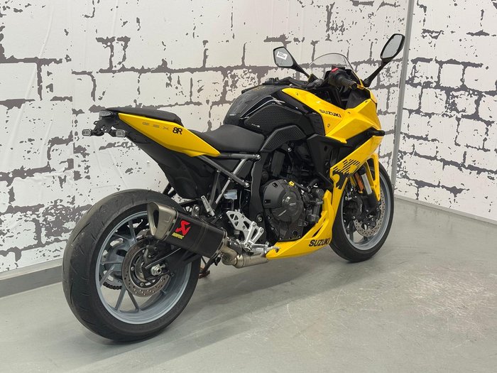 2025 Suzuki GSX-8R GSX-R Yellow