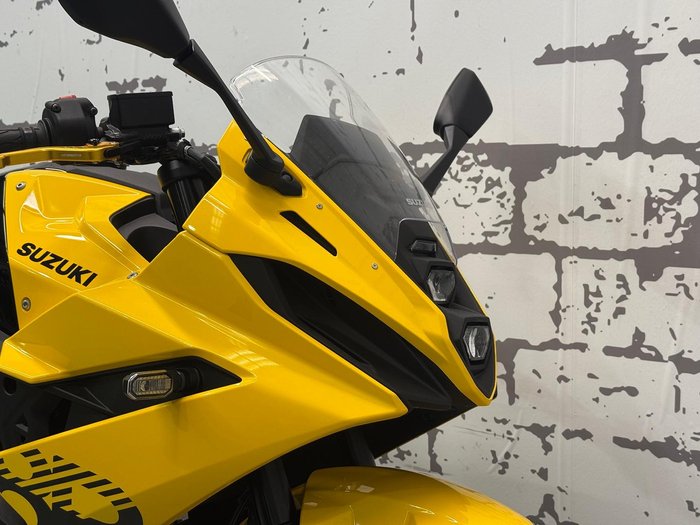 2025 Suzuki GSX-8R GSX-R Yellow