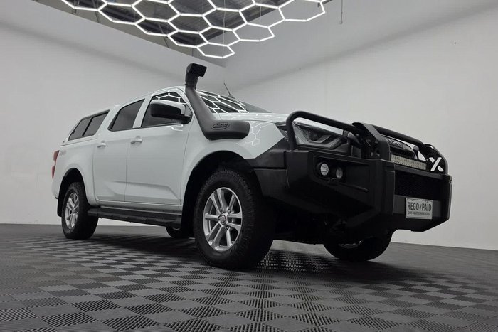 2022 Isuzu D-MAX LS-M