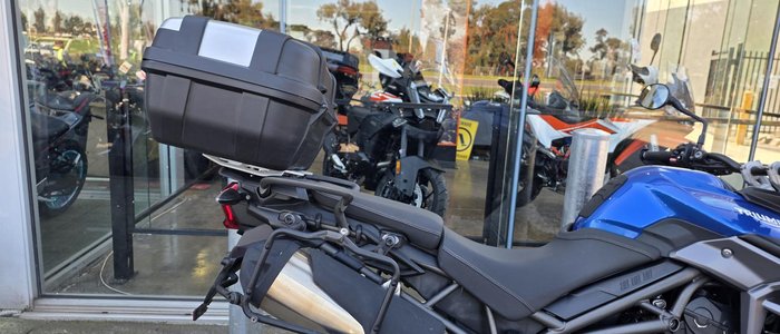 2016 Triumph Tiger 800 XCx Tiger Blue