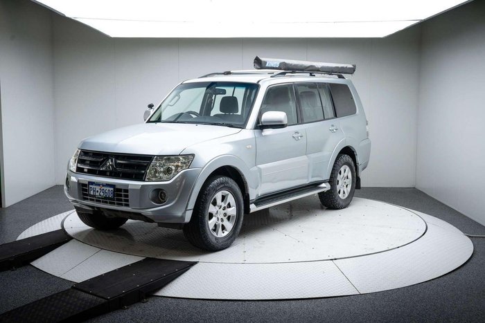 2013 Mitsubishi Pajero