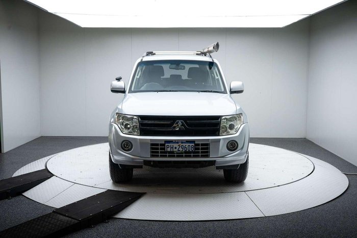 2013 Mitsubishi Pajero