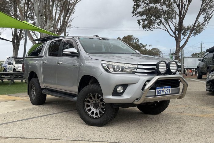 2017 Toyota Hilux SR5
