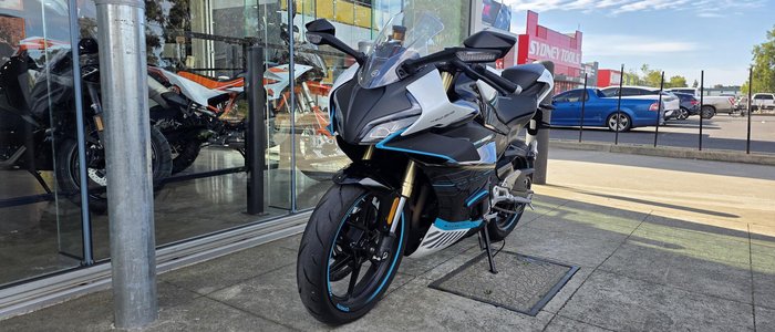 2023 CFMOTO 450SR ABS SR White