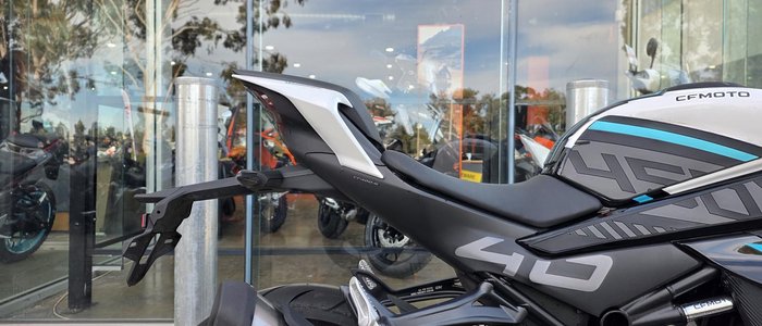 2023 CFMOTO 450SR ABS SR White