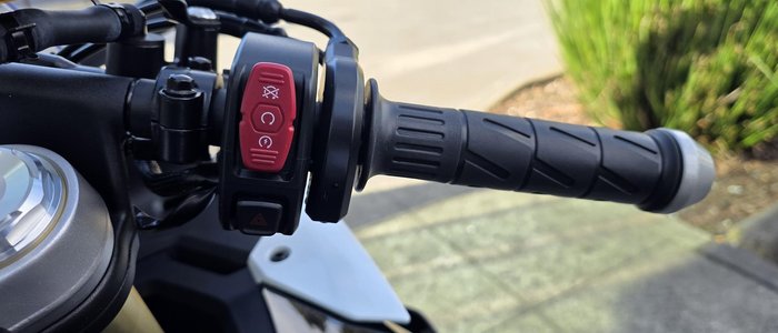 2023 CFMOTO 450SR ABS SR White