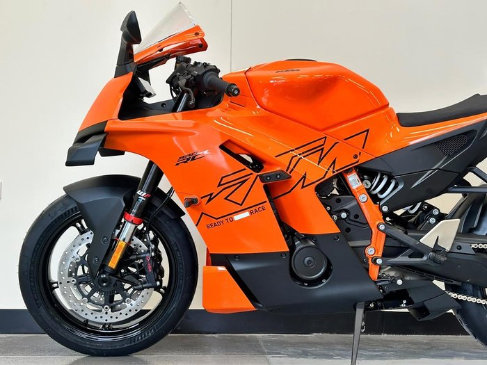 2026 KTM 990 RC R RC Orange