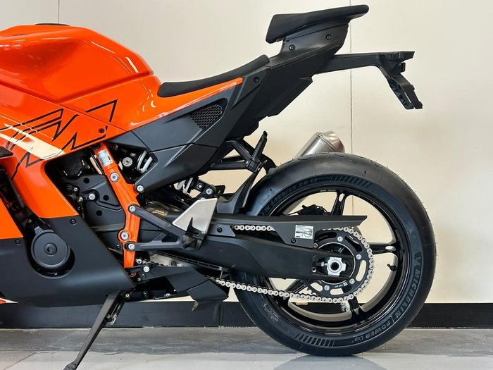 2026 KTM 990 RC R RC Orange