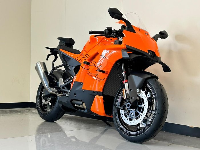 2026 KTM 990 RC R RC Orange