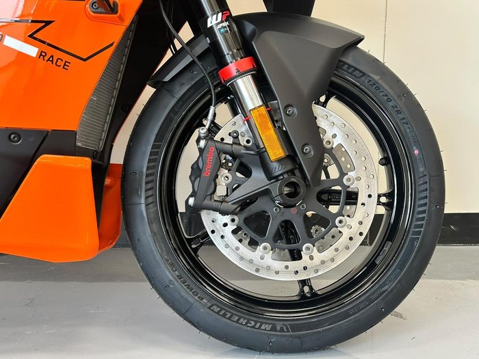 2026 KTM 990 RC R RC Orange