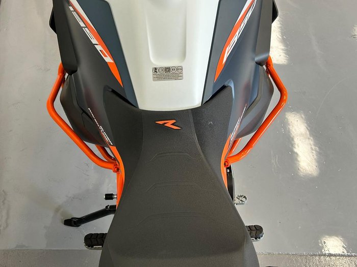 2026 KTM 1390 Super Adventure R Super Adventure Orange
