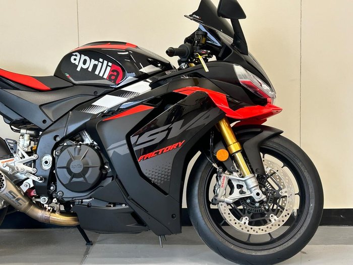 2025 Aprilia RSV4 1100 Factory RSV4