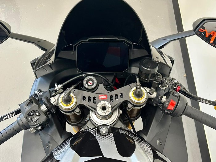 2025 Aprilia RSV4 1100 Factory RSV4