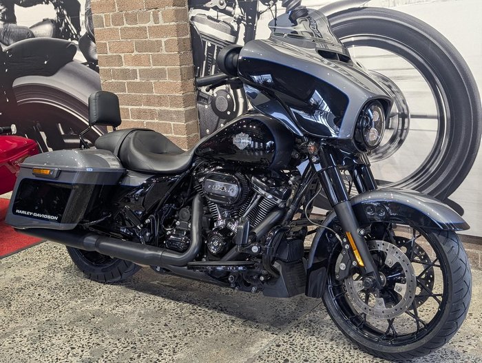 2021 Harley-Davidson Street Glide Special 114 (FLHXS)