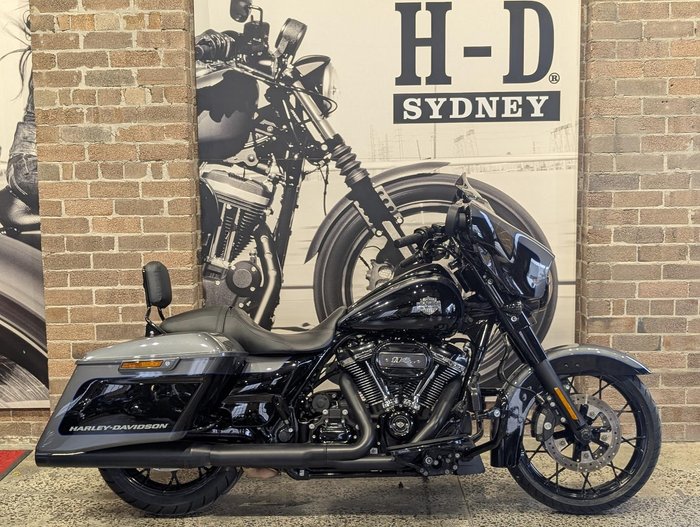 2021 Harley-Davidson Street Glide Special 114 (FLHXS)