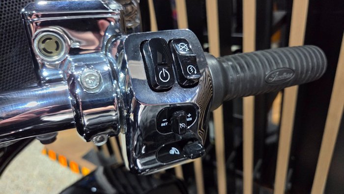 2023 Indian ROADMASTER LIMITED BLACK METALLIC