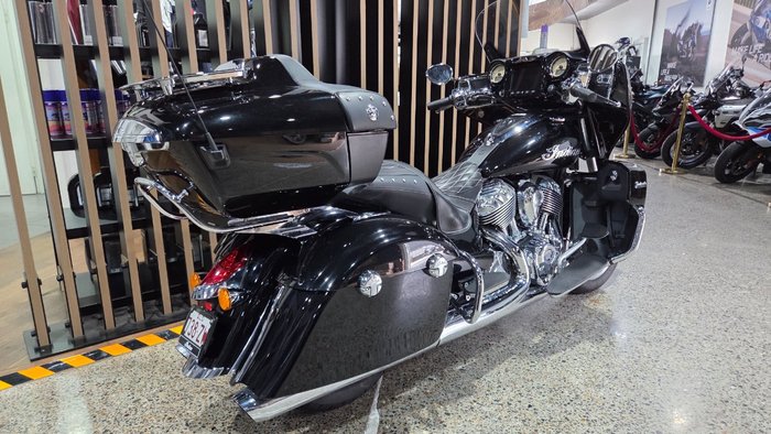 2023 Indian ROADMASTER LIMITED BLACK METALLIC