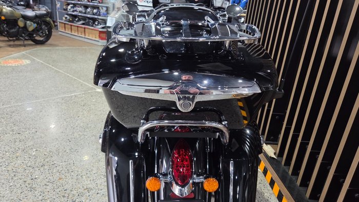 2023 Indian ROADMASTER LIMITED BLACK METALLIC