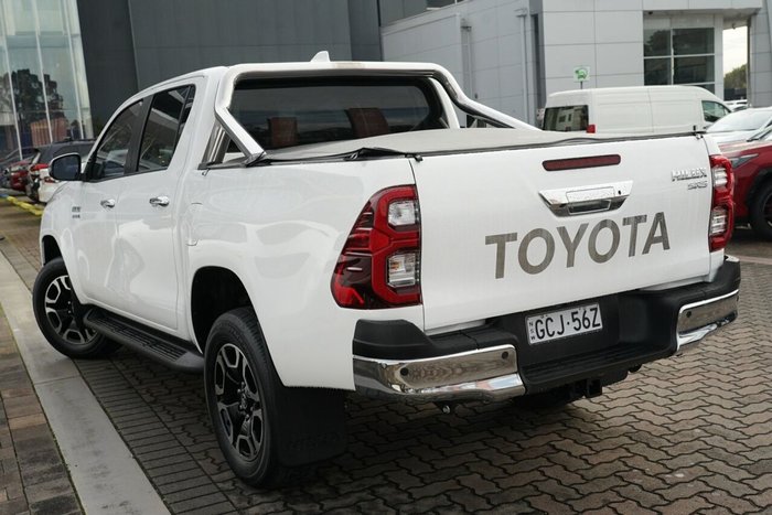 2023 Toyota Hilux SR5 Hi-Rider