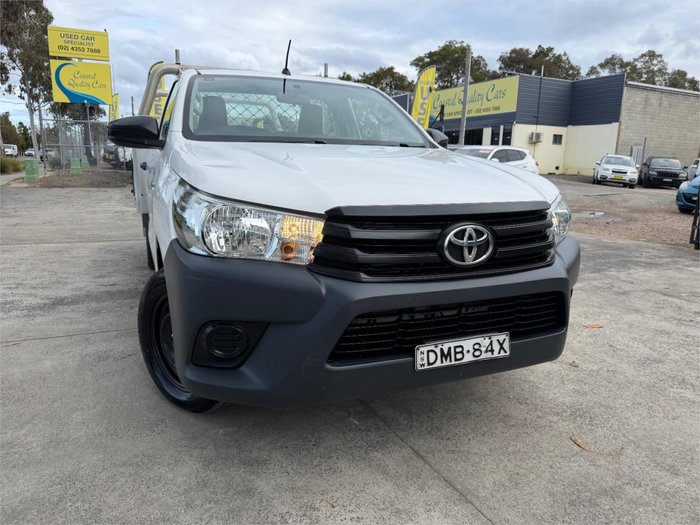2017 TOYOTA HILUX