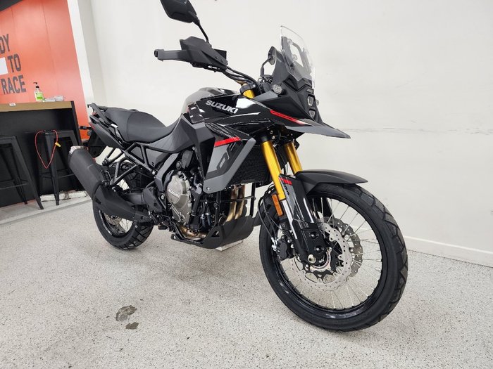 2026 Suzuki V-STROM 800DE Black