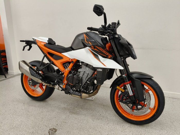 2026 Ktm 990 DUKE R