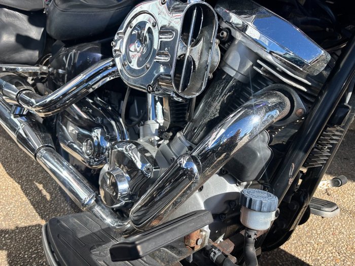 2004 Yamaha XV1600A ROAD STAR Black