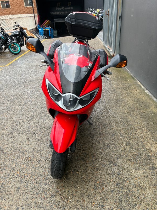 Triumph 2008 Triumph 1050CC Sprint ST RED