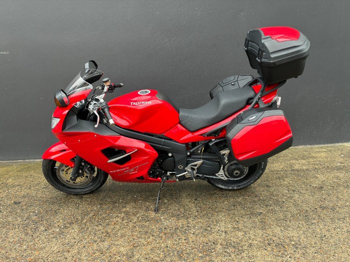 Triumph 2008 Triumph 1050CC Sprint ST RED