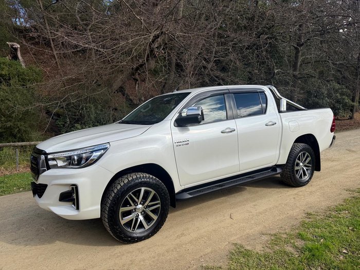 2019 Toyota Hilux SR5