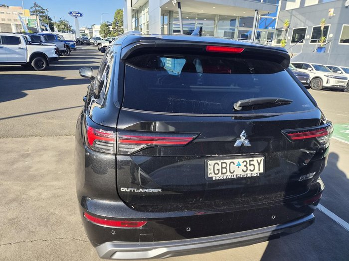 2025 Mitsubishi Outlander PHEV Exceed
