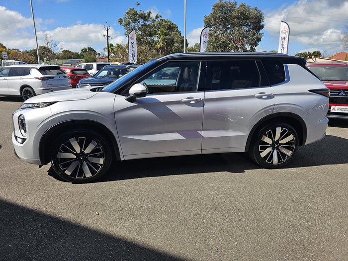 2026 Mitsubishi Outlander Exceed Tourer