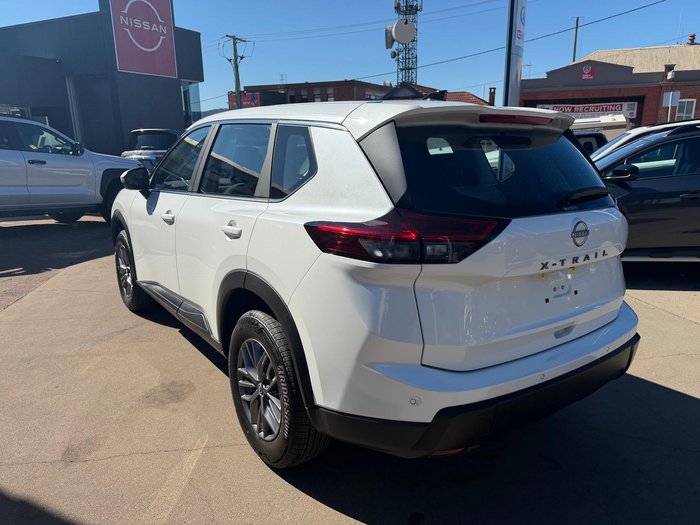 2026 Nissan X-TRAIL ST