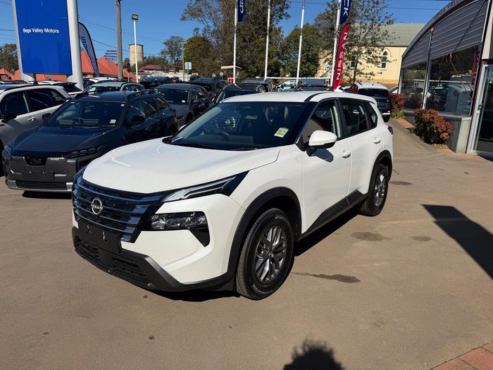 2026 Nissan X-TRAIL ST