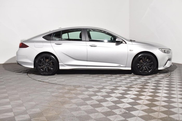 2018 Holden Commodore RS
