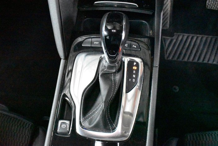 2018 Holden Commodore RS