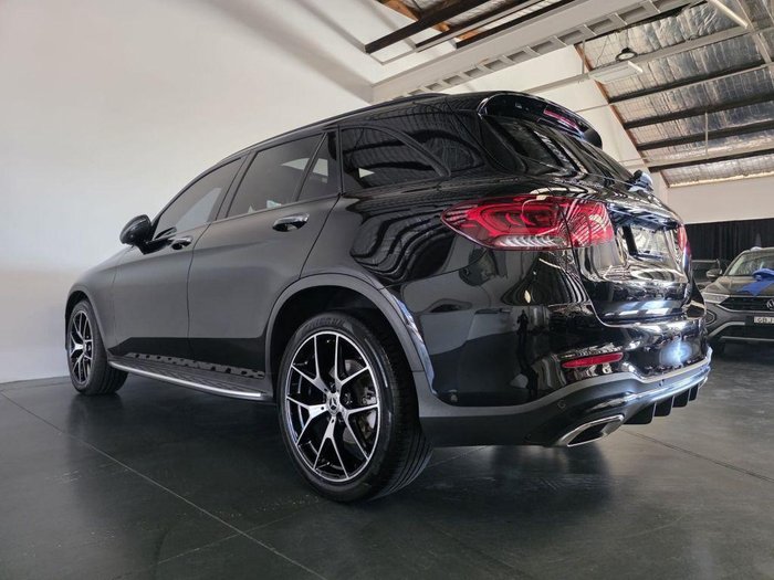 2021 Mercedes-Benz GLC-Class GLC300