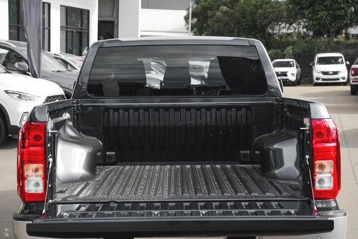 2026 Mitsubishi Triton GLX+