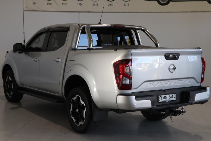 2023 Nissan Navara ST-X
