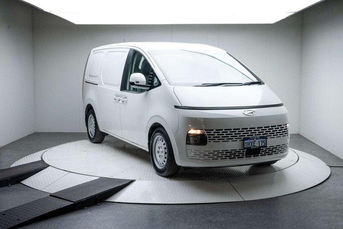 2023 Hyundai STARIA LOAD