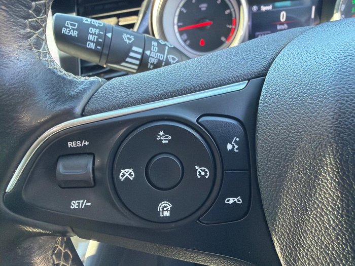 2018 Holden Calais