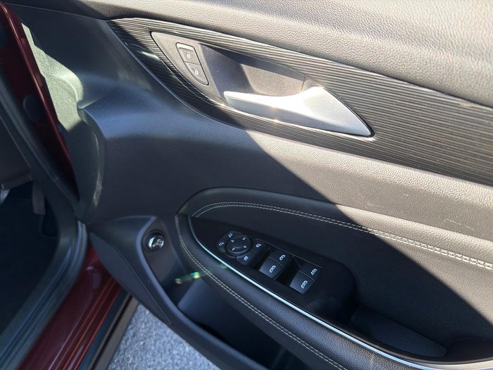 2018 Holden Calais