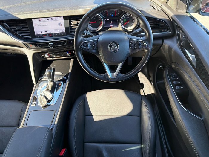 2018 Holden Calais