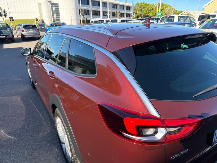 2018 Holden Calais