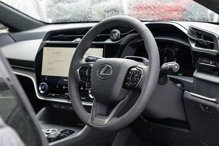 2026 Lexus RZ 500e Luxury