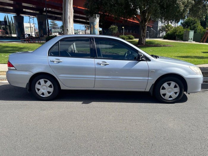 2004 Mitsubishi Lancer ES